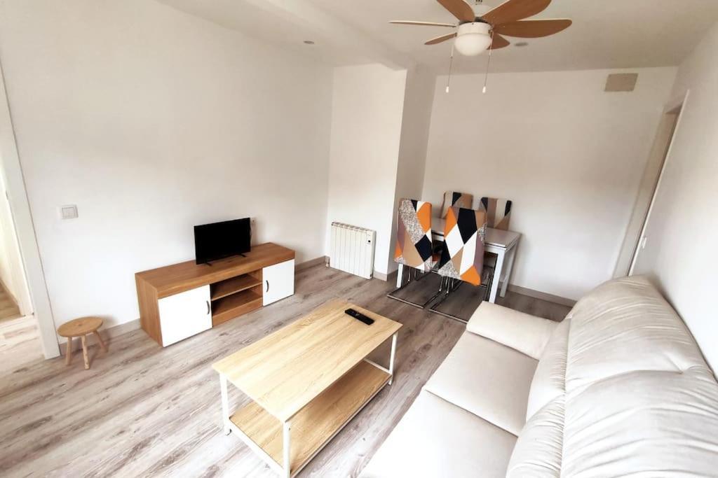 Casa Manolete Apartment ลีนาเรส ภายนอก รูปภาพ